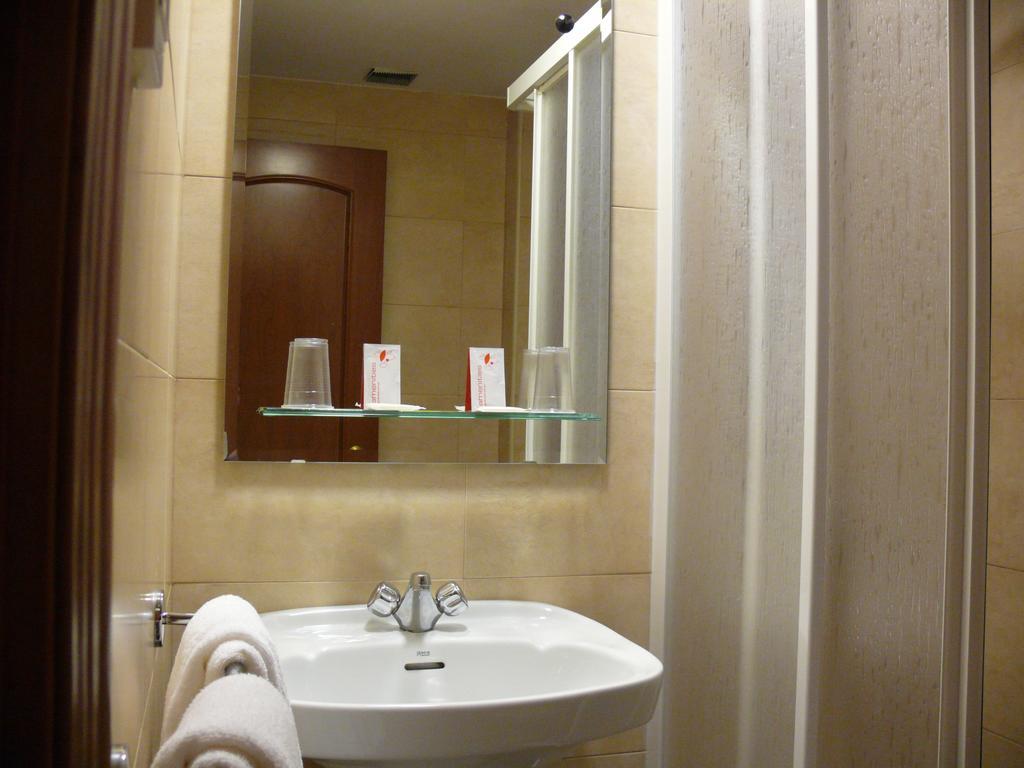 Hostal Navasfrias ซาลามังกา ห้อง รูปภาพ